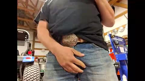 shyguycurious5 online show from 10/30/25, 08:42