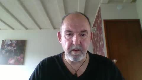 Snapshot of shyguytm chatting on 11/24/25, 05:51 shyguytm online show from 11/24/25, 05:51