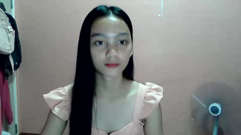 Snapshot of shypinay_kaira chatting on 10/20/25, 02:45 kaira online show from 10/20/25, 02:45