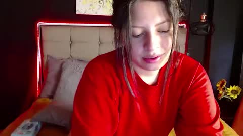 Snapshot of shyvibes_ chatting on 02/05/25, 06:26 CALL ME CHARLOTTE online show from 02/05/25, 06:26