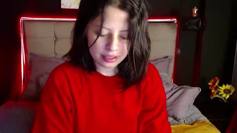 Snapshot of shyvibes_ chatting on 02/05/25, 09:29 CALL ME CHARLOTTE online show from 02/05/25, 09:29