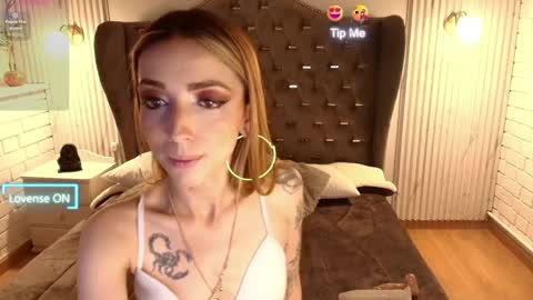 Snapshot of sidneyy_love chatting on 09/11/25, 02:28 sidneyy_love online show from 09/11/25, 02:28