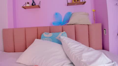 sienna_mg12 online show from 11/20/25, 12:16