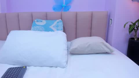 sienna_mg12 online show from 11/29/25, 11:57