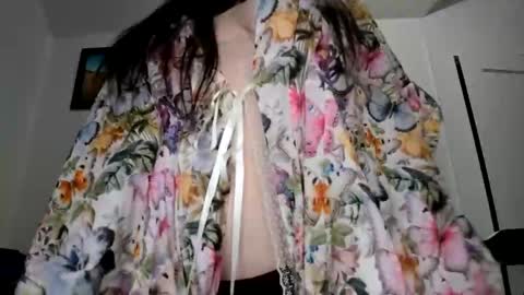 Snapshot of sierrasquirter chatting on 01/10/25, 04:44 Sierra online show from 01/10/25, 04:44