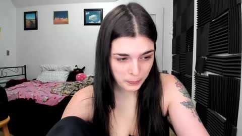 Snapshot of sierrasquirter chatting on 02/07/25, 03:12 Sierra online show from 02/07/25, 03:12