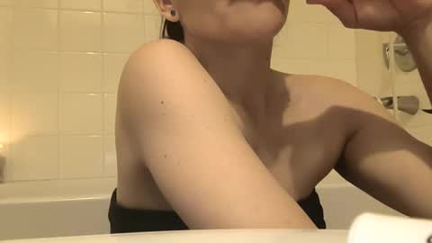 Snapshot of sigmaelixer chatting on 02/13/25, 02:56 sigmaelixer online show from 02/13/25, 02:56