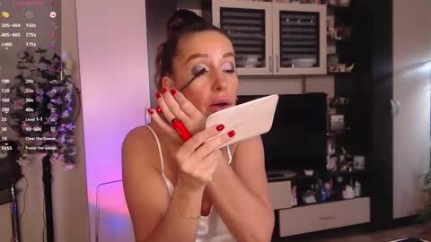 silenaa_sloussen online show from 11/13/25, 05:28