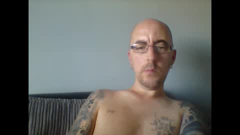 Snapshot of silent_v_81 chatting on 09/09/25, 12:59 Silent V online show from 09/09/25, 12:59