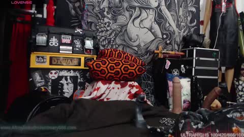 Allmylinkssilentmary666 online show from 12/14/24, 01:17