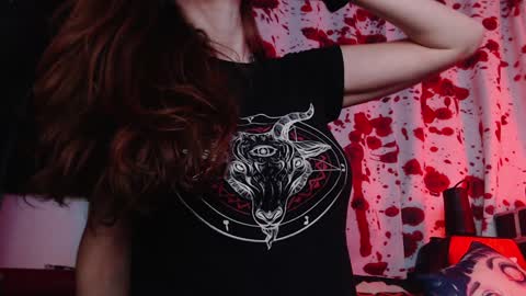 Snapshot of silentmary chatting on 10/28/25, 01:31 Allmylinkssilentmary666 online show from 10/28/25, 01:31