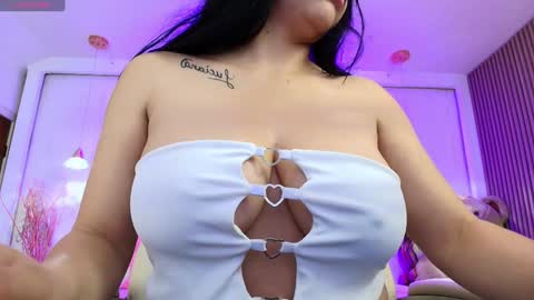 Snapshot of silvana_monroe chatting on 01/29/25, 12:45 SIlvana online show from 01/29/25, 12:45