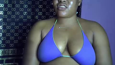 silver baby06 online show from 10/15/25, 12:11