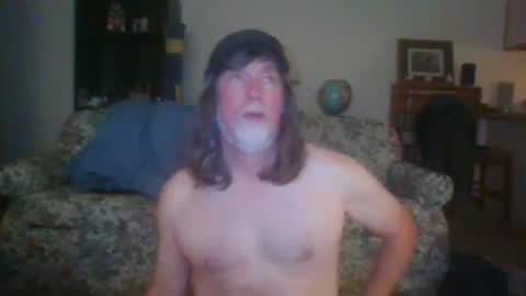 Snapshot of silverfunfox chatting on 02/13/25, 01:40 silverfunfox online show from 02/13/25, 01:40