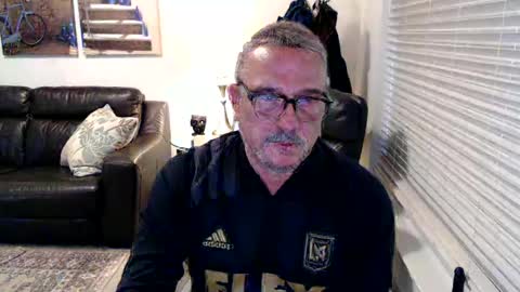 silveroli187 online show from 10/09/25, 03:32