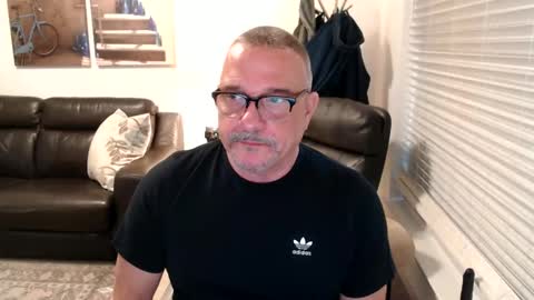 silveroli187 online show from 11/16/25, 02:22