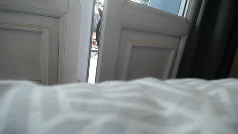 Snapshot of simur_sahso chatting on 12/20/24, 03:31 Sofi wed. - sat. 11am - 11 pm and Santi with Sofi sun.. - tue. 11 am - 5 pm europe online show from 12/20/24, 03:31