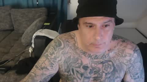 Snapshot of sinalco1975 chatting on 09/22/25, 02:46 sinalco1975 online show from 09/22/25, 02:46