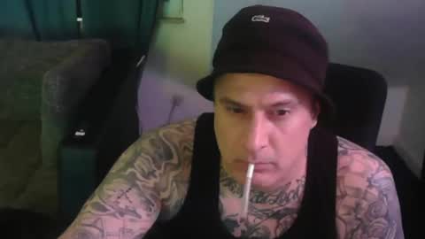 Snapshot of sinalco1975 chatting on 10/22/25, 02:56 sinalco1975 online show from 10/22/25, 02:56