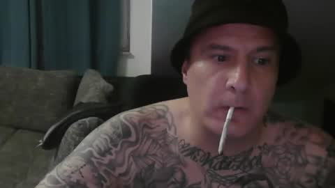 Snapshot of sinalco1975 chatting on 11/03/25, 01:29 sinalco1975 online show from 11/03/25, 01:29