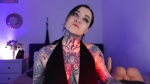 Snapshot of sindeleros chatting on 01/20/25, 01:32 Ms. Sindel online show from 01/20/25, 01:32