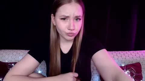Snapshot of sindiwatsoon chatting on 12/12/24, 03:48 Sindi online show from 12/12/24, 03:48