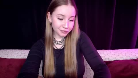 Snapshot of sindiwatsoon chatting on 01/07/25, 01:46 Sindi online show from 01/07/25, 01:46