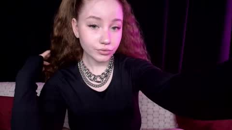 Snapshot of sindiwatsoon chatting on 01/11/25, 01:11 Sindi online show from 01/11/25, 01:11