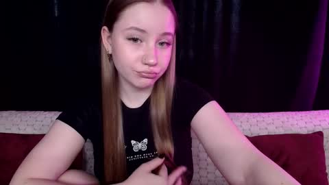Snapshot of sindiwatsoon chatting on 01/12/25, 11:50 Sindi online show from 01/12/25, 11:50