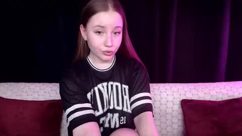 Snapshot of sindiwatsoon chatting on 01/18/25, 04:10 Sindi online show from 01/18/25, 04:10