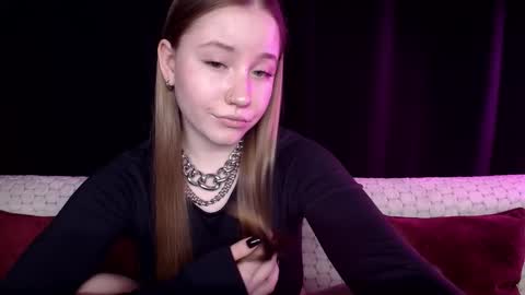 Snapshot of sindiwatsoon chatting on 01/22/25, 04:23 Sindi online show from 01/22/25, 04:23