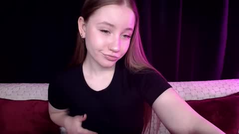 Snapshot of sindiwatsoon chatting on 02/07/25, 12:17 Sindi online show from 02/07/25, 12:17