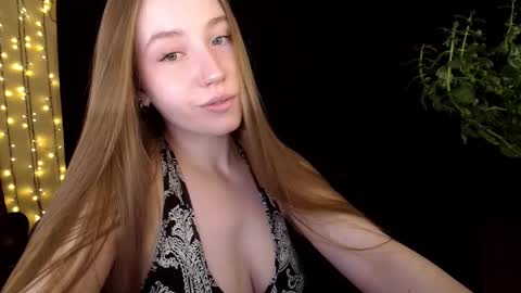 Snapshot of sindiwatsoon chatting on 09/18/25, 11:01 Sindi online show from 09/18/25, 11:01