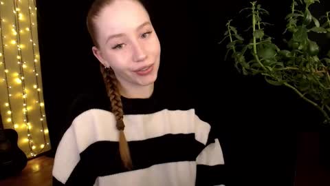 Sindi online show from 10/14/25, 11:22