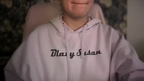 Sindra online show from 11/03/25, 10:53