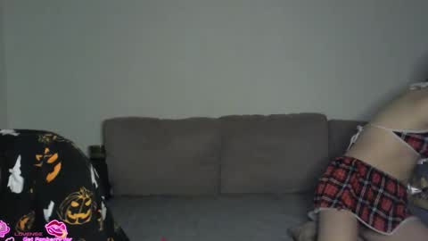 Snapshot of sinfulldesires chatting on 11/16/25, 08:03 Two4Fun online show from 11/16/25, 08:03