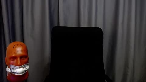 Snapshot of sir_damien chatting on 11/02/25, 09:06 Sir Damien online show from 11/02/25, 09:06