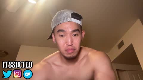 Snapshot of sir_teo chatting on 02/26/25, 04:47 SIR TEO online show from 02/26/25, 04:47