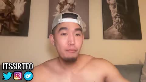 Snapshot of sir_teo chatting on 02/28/25, 04:21 SIR TEO online show from 02/28/25, 04:21