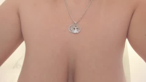 Snapshot of sirena99 chatting on 02/21/25, 01:11 Sirene online show from 02/21/25, 01:11