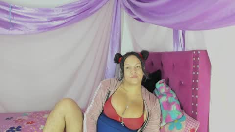Snapshot of sirena_dirtysexxx chatting on 09/24/25, 03:32 Sirena Fuentes online show from 09/24/25, 03:32