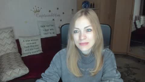 Snapshot of sirenasilk chatting on 10/07/25, 03:14 sirenasilk online show from 10/07/25, 03:14