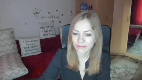 Snapshot of sirenasilk chatting on 10/11/25, 04:12 sirenasilk online show from 10/11/25, 04:12