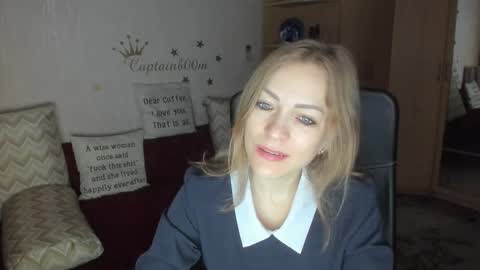 Snapshot of sirenasilk chatting on 10/12/25, 03:16 sirenasilk online show from 10/12/25, 03:16