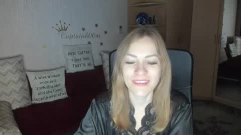 Snapshot of sirenasilk chatting on 10/15/25, 03:17 sirenasilk online show from 10/15/25, 03:17