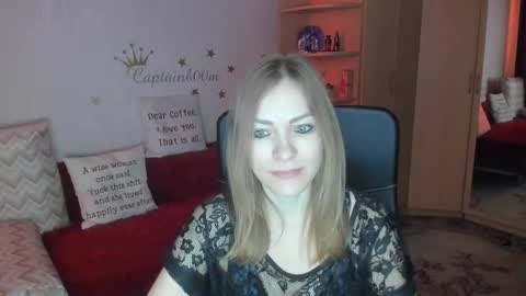 Snapshot of sirenasilk chatting on 10/17/25, 03:42 sirenasilk online show from 10/17/25, 03:42