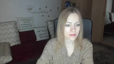 Snapshot of sirenasilk chatting on 11/16/25, 03:34 sirenasilk online show from 11/16/25, 03:34