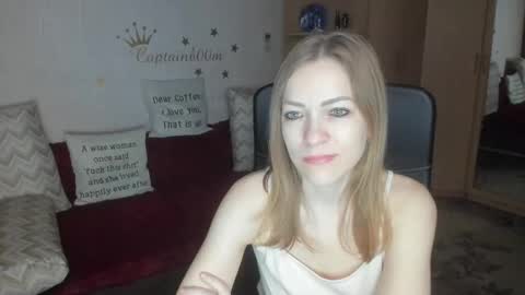 Snapshot of sirenasilk chatting on 11/23/25, 03:17 sirenasilk online show from 11/23/25, 03:17