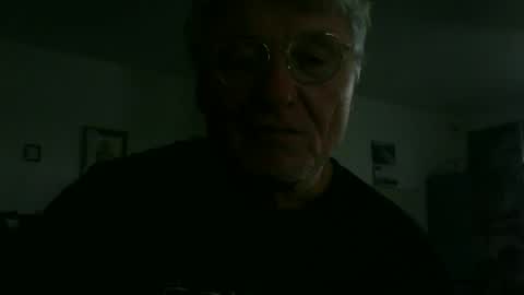 Snapshot of sirius2468 chatting on 10/14/25, 12:17 sirius2468 online show from 10/14/25, 12:17