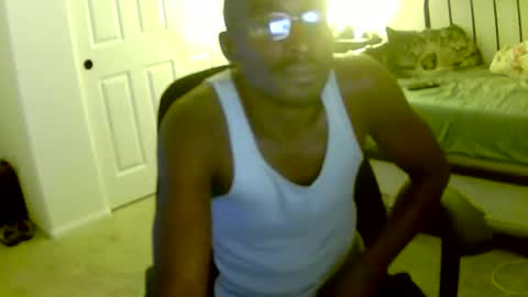 Snapshot of sirnose60 chatting on 09/10/25, 08:14 sirnose60 online show from 09/10/25, 08:14